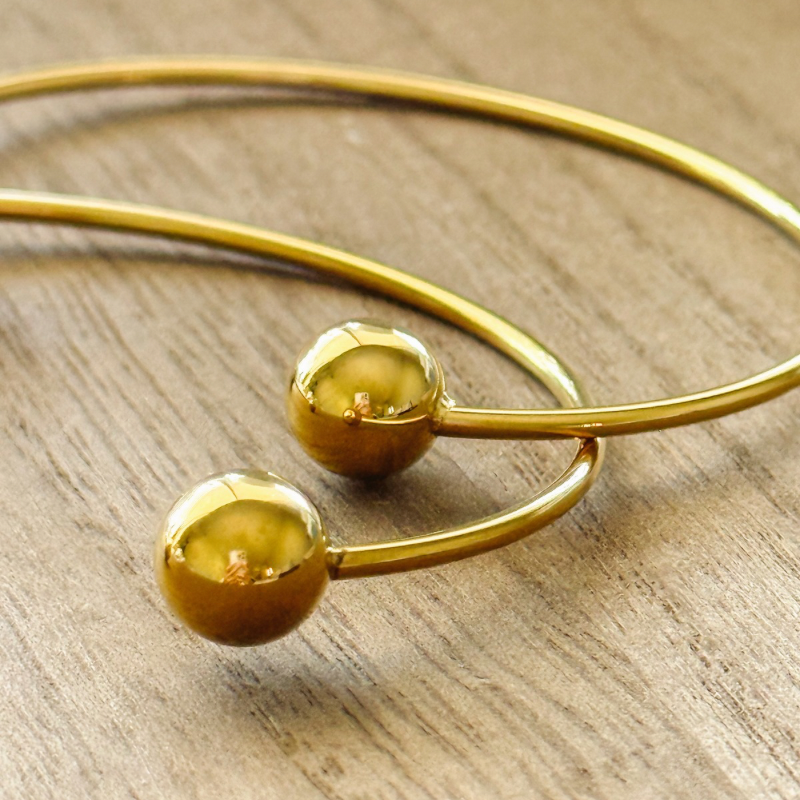 Golden Orbs Bracelet