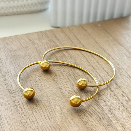 Golden Orbs Bracelet
