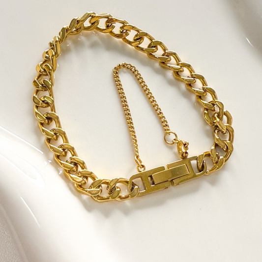 Secure Chain Bracelet – Gold Stainless Steel